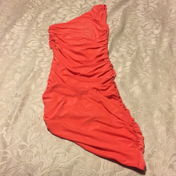 AX Paris coral bodycon dress - Picture 3 of 5